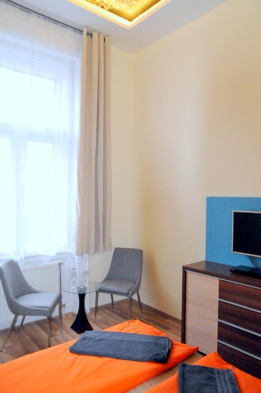 Frank & Fang Apartments บูดาเปสต์ ภายนอก รูปภาพ