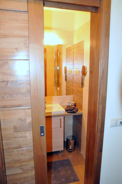 Frank & Fang Apartments บูดาเปสต์ ภายนอก รูปภาพ