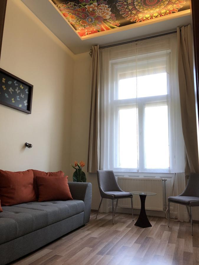 Frank & Fang Apartments บูดาเปสต์ ภายนอก รูปภาพ